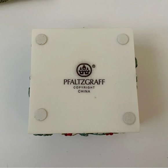 Vintage 2000 Pfaltzgraff Winterberry Trinket Box - Picture 7 of 14
